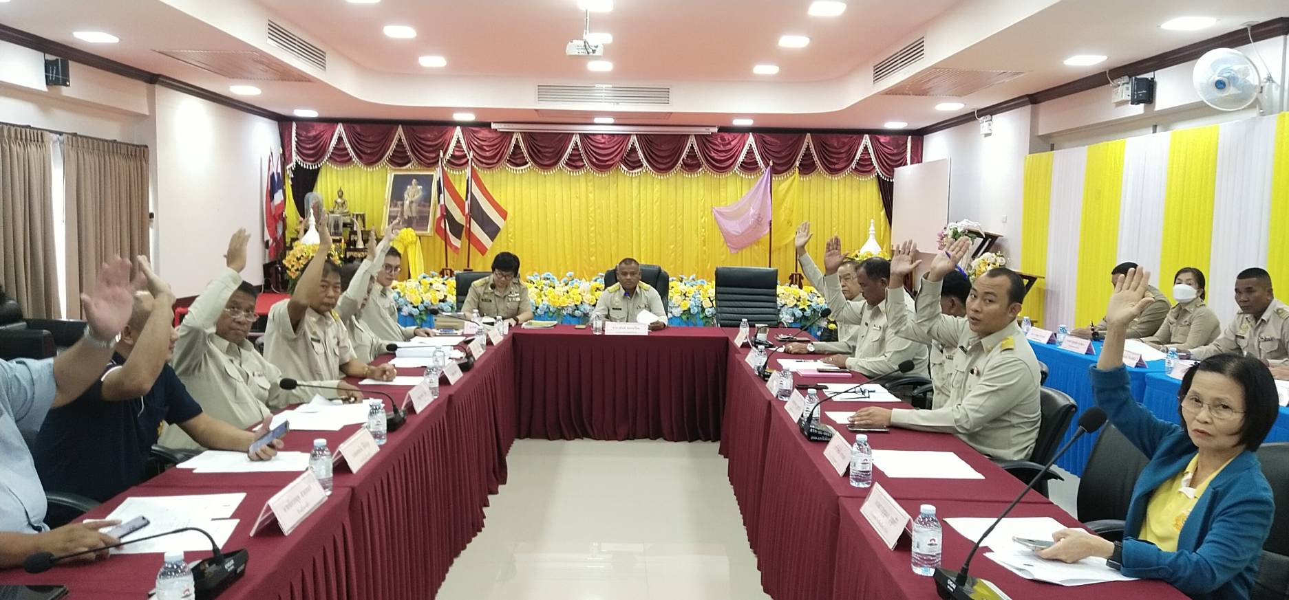 ประชุมสภาองค์การบริหารส่วนตำบลเขาไม้แก้ว สมัยวิสามัญ สมัยที่ 3 ครั้งที่ 1 ประจำปี 2567