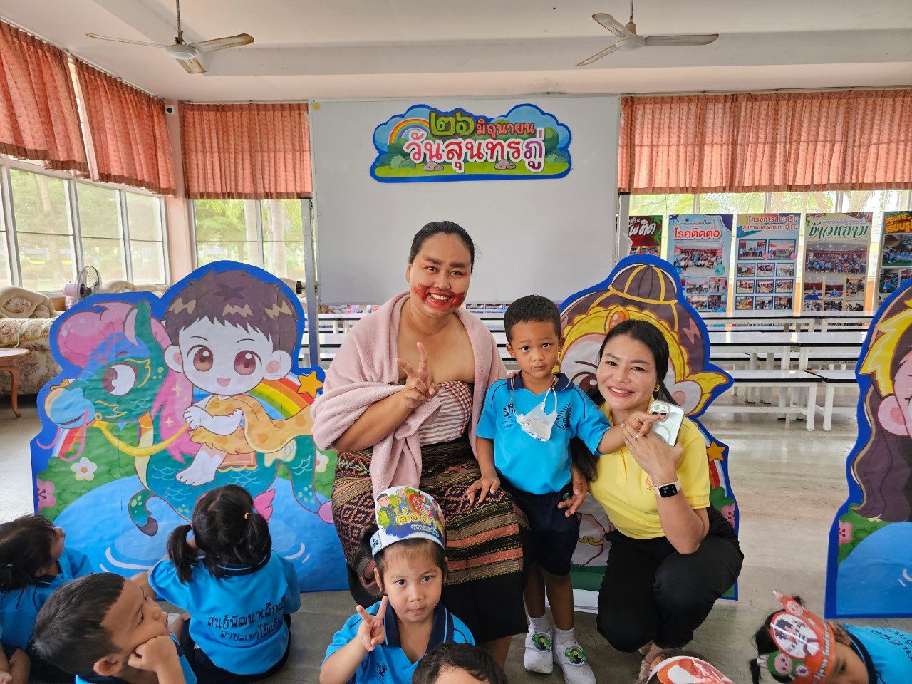 กิจกรรมให้ความรู้เรื่องโทษของยาเสพติด และ เล่านิทาน เรื่อง พระอภัยมณี