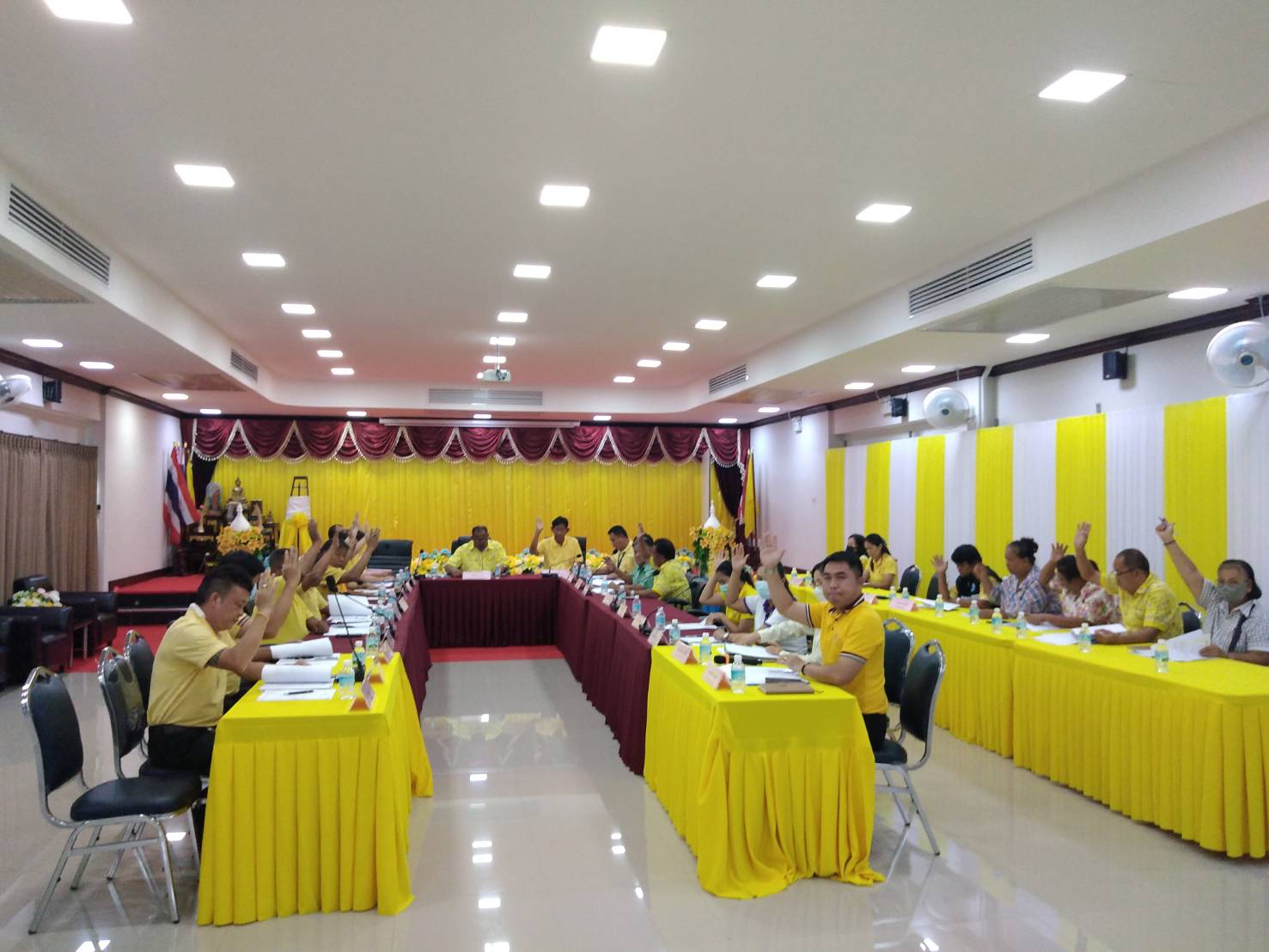 ประชุม คณะกรรมการพัฒนาองค์การบริหารส่วนตำบลเขาไม้แก้วร่วมกับประชาคมท้องถิ่น ครั้งที่ 2/2567 เพื่อพิจารณาร่างแผนพัฒนาท้องถิ่น (พ.ศ. 2566 - 2570) แก้ไข เพิ่มเติม เปลี่ยนแปลง ครั้งที่ 1/2567