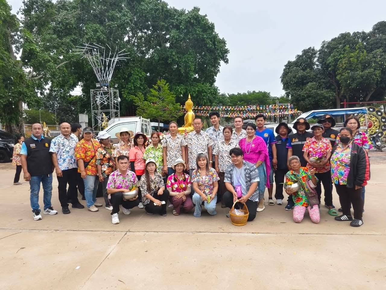 กิจกรรมแห่เรี่ยไรบุญและร่วมก่อพระทราย ในงานวันไหลตำบลเขาไม้แก้ว ปี 68