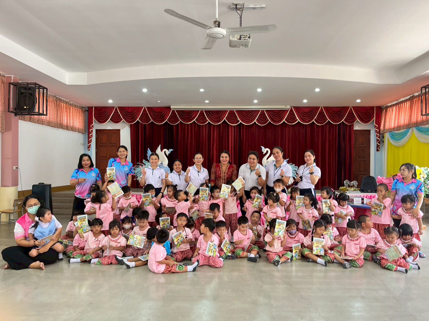 โรงเรียนมารีย์วิทย์ บ่อวิน ส่ง Teachers มาจัดกิจกรรมเสริมประสบการณ์ให้กับเด็กๆ
