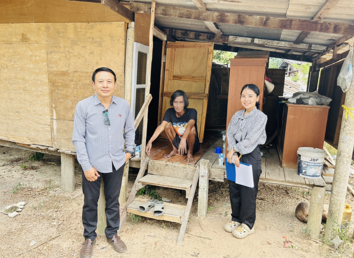 สำรวจความเป็นอยู่และมอบความช่วยเหลือเบื้องต้นแก่ผู้สูงอายุ ผู้พิการ และผู้ยากไร้ในเขตตำบลเขาไม้แก้ว