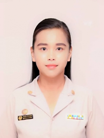 นางสาววรรณฉัตร ศรีดาบัณฑิต