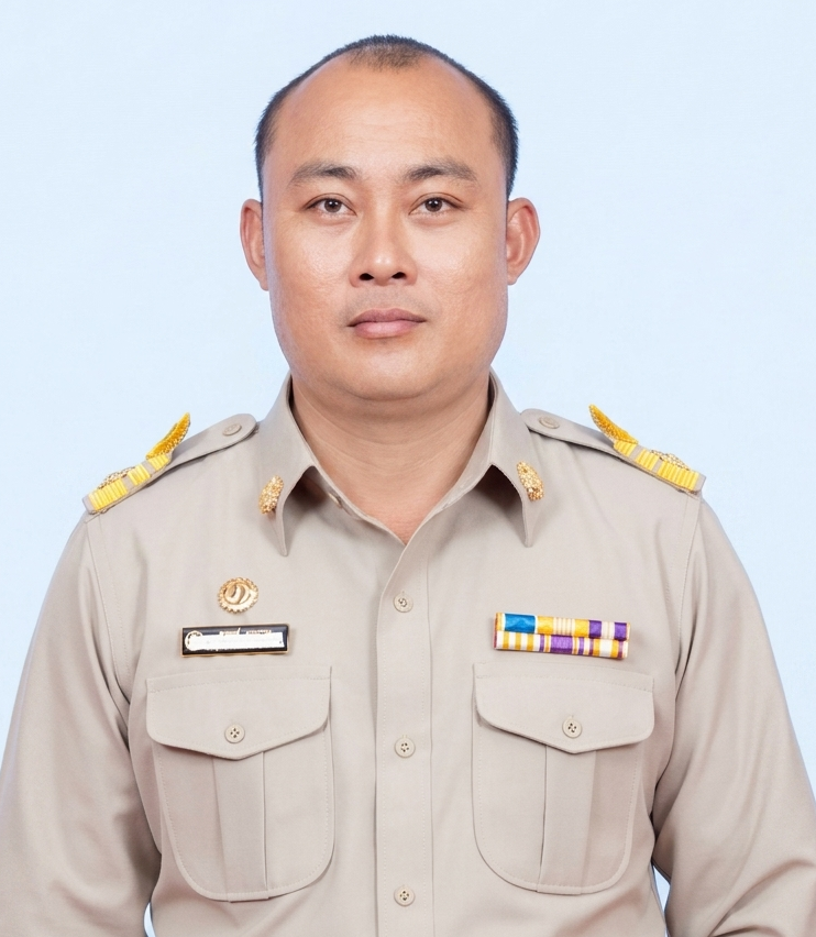 นายอานนท์ บุญธรรม